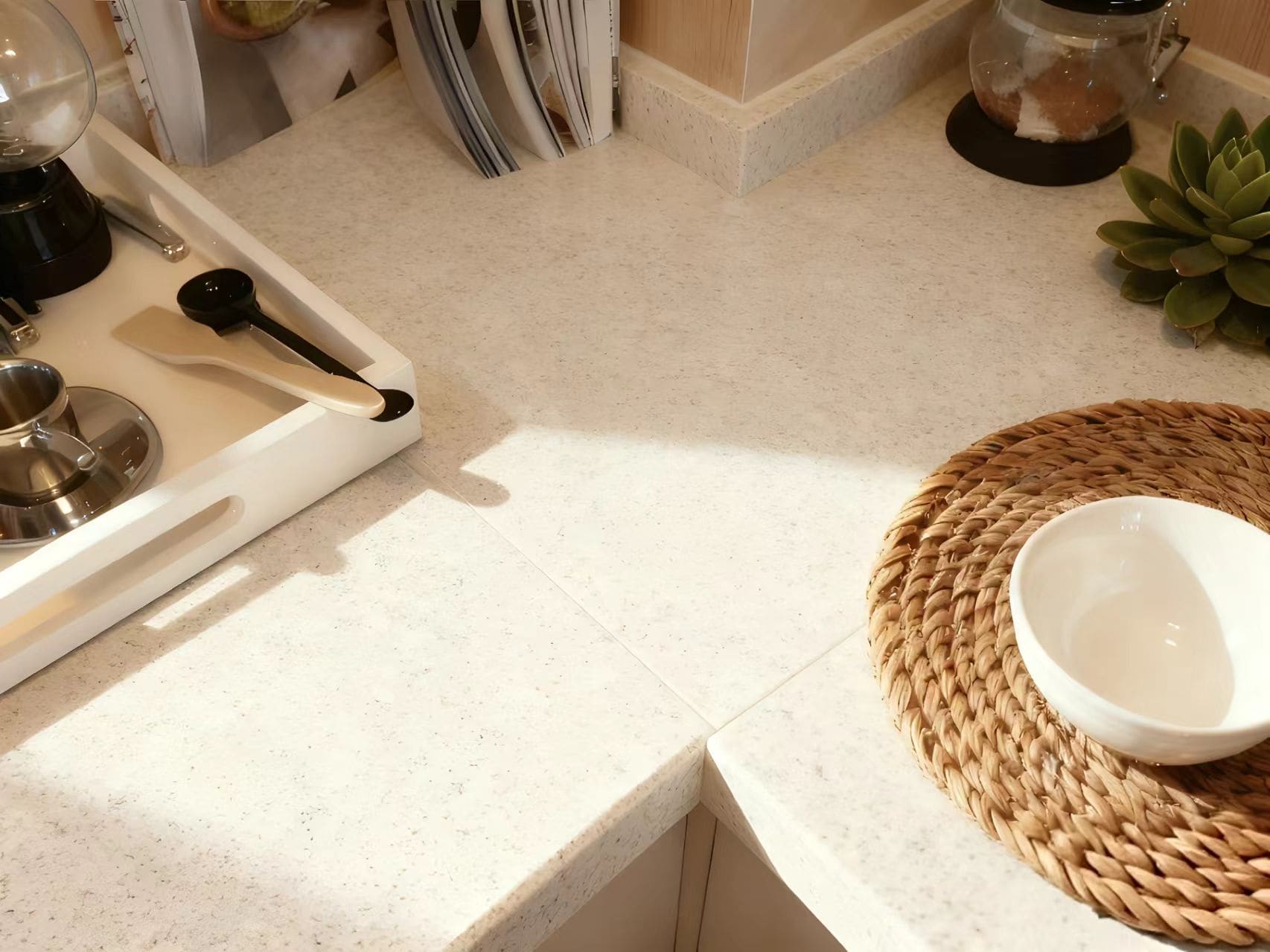 How to hide seam in quartz countertop?